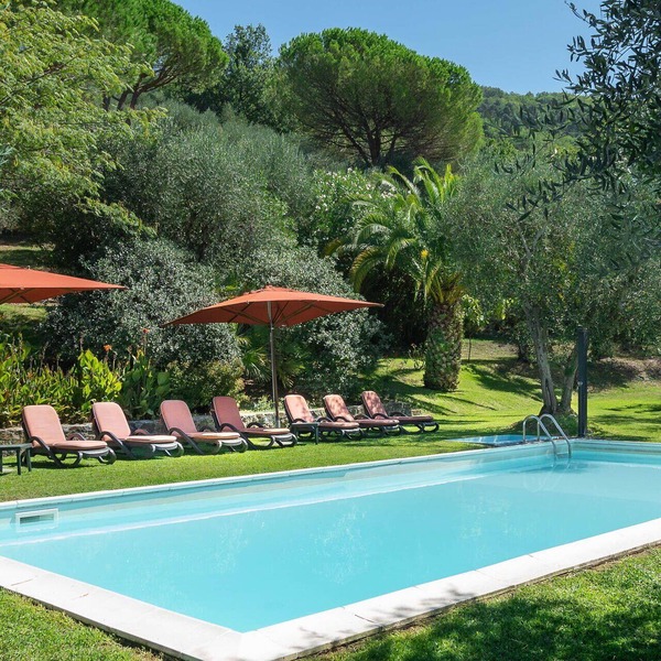 Beautiful villa with private pool, WIFI, A/C, TV, terrace and panoramic view, close to Lucca