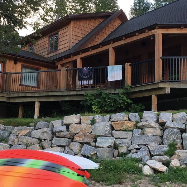 Beautiful Waterfront Cabin on Kootenay Lake