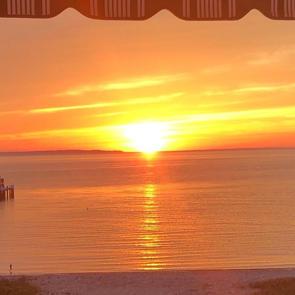 Beautiful Waterfront Condo in Montauk!