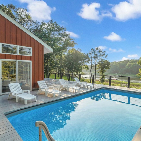 Beautiful Waterfront North Fork Home, Private Pool, Private Dock, Close to.
