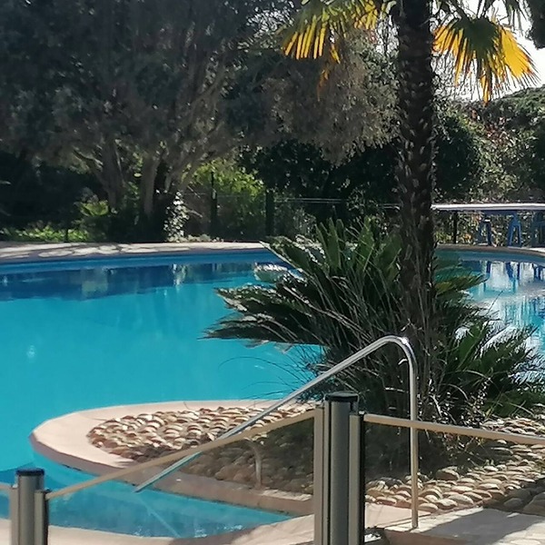 Bel Appartement Avec vue sur la Basilique de St Raphaël et le Golfe de St Tropez