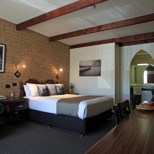 Belltower Motor Inn