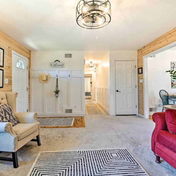Berkeley Springs Vacation Home w/Fire Pit!