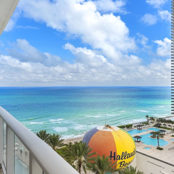 Best Beachfront Luxury 2 Bed/2 Bath Ocean View at 5 Star Resort and Amenities.