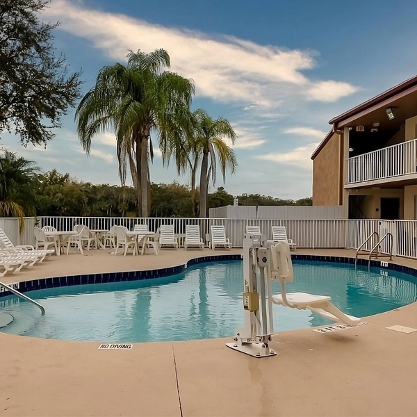Best Value, Quality Stay! Pet-friendly, Free Parking, Outdoor Pool!