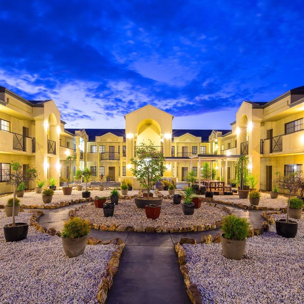 Best Western Plus Canberra Central Apartments
