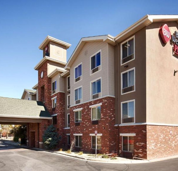 Best Western Plus Gateway Inn & Suites - Aurora