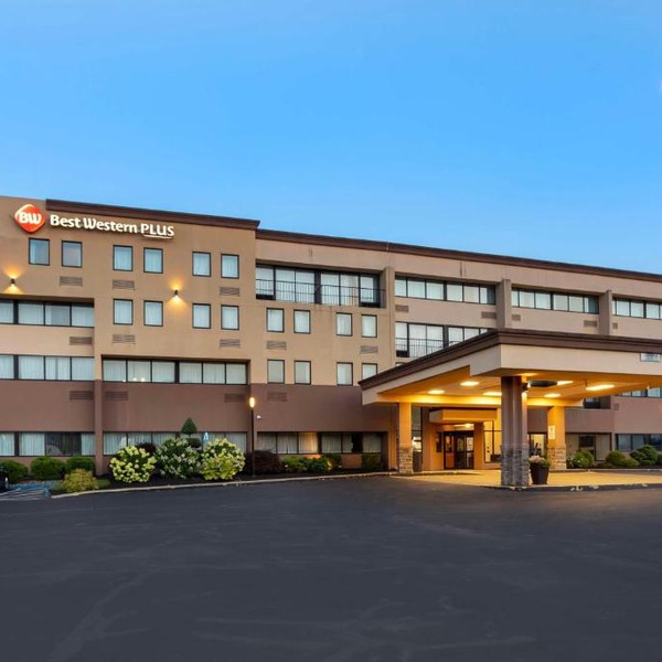 Best Western Plus Reading Inn & Suites