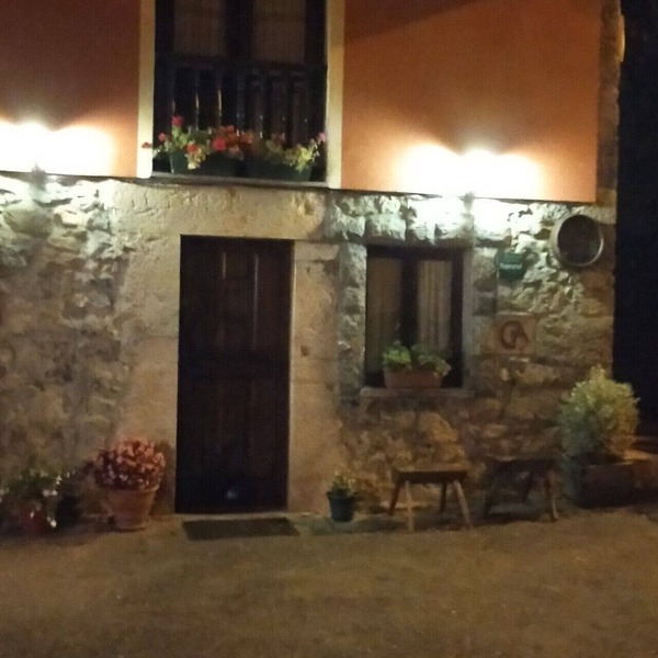 Between beach and mountain. Terrace with barbecue and gazebo. Panoramic views.