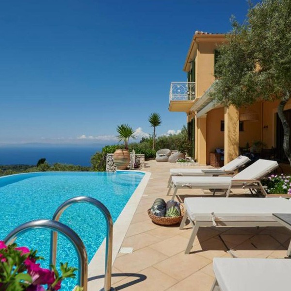 BH538 - R - Villa Lefkada