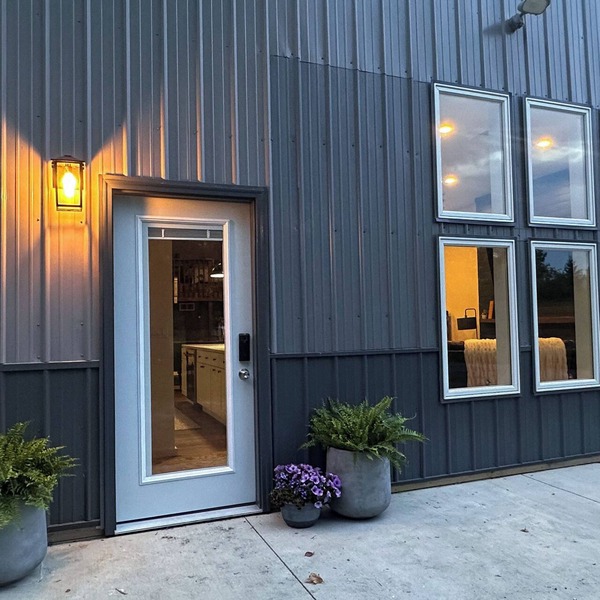 Big Wolf Barn: Where Big Groups Have Big Fun, Lakegfront in Jackson, MI.