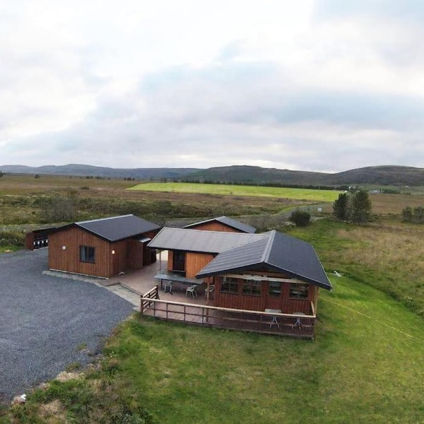 Bildsfell's riverfront cabins