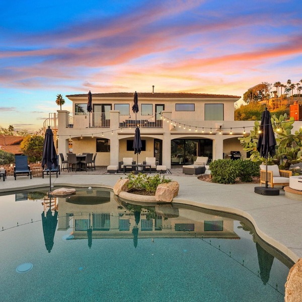 Biltmore Highlands Oasis, 270° Views & Heated Pool