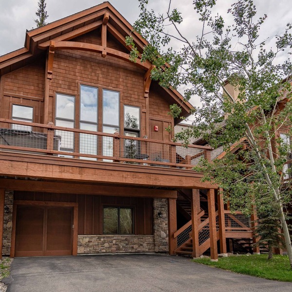 Black Eagle Overlook | Hot Tub Walk to Village Sleeps 10