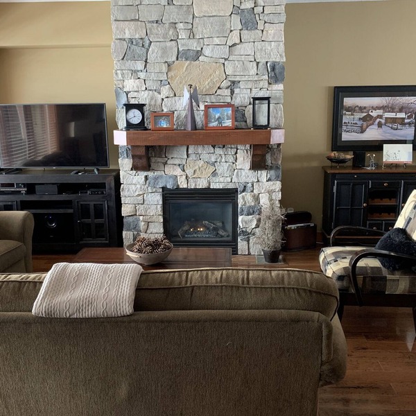Blacksmith Lodge - Luxury Home - True Ski-In-Ski Out Access - Free Skiing