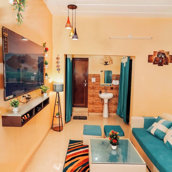 Blenzo Hideaway Kashi 4BHK Near Banaras Station with Kitchen , WiFi & Parking