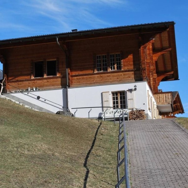 Blick auf herrliche Bergwelt by Interhome