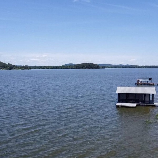 Blue Bird Haven On Weiss Lake