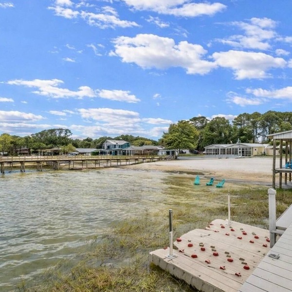 Blue Canoe Waterfront Retreat on Lake Weir