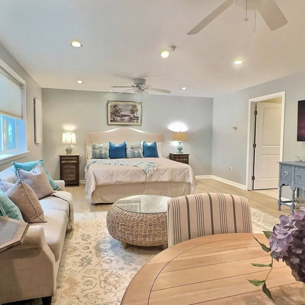 Blue Heron Studio with Spa Soaking Tub + Near SeaTac