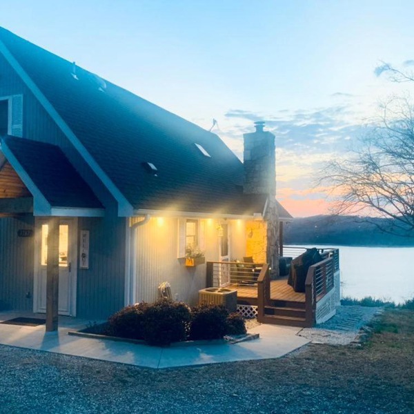 Blue Moon Cottage