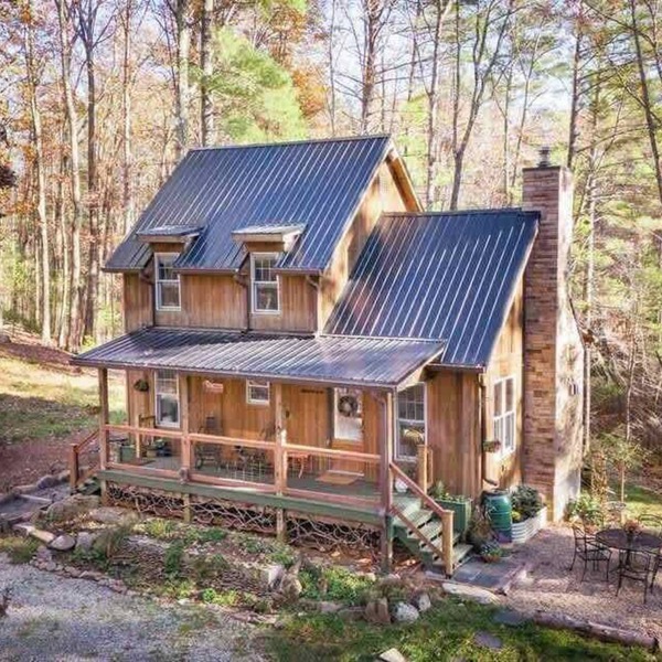 Blue Ridge Beech Cabin