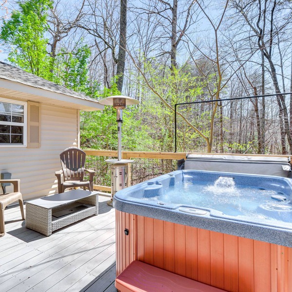 Blue Ridge Haven Near Hiking, Tubing & Kayaking!