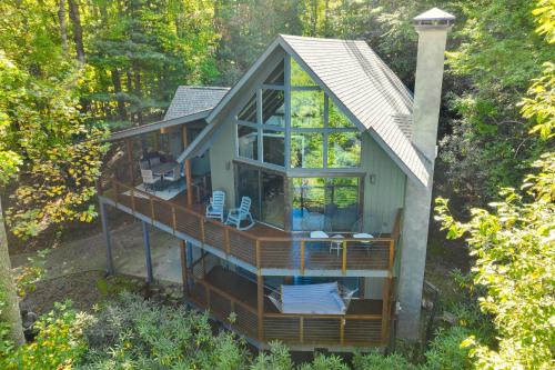 Blue Ridge Pkwy View & Deck: Brevard Home!