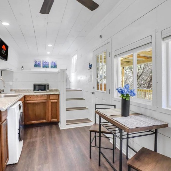 Bluebonnet Hideaway at Moonlight Getaway
