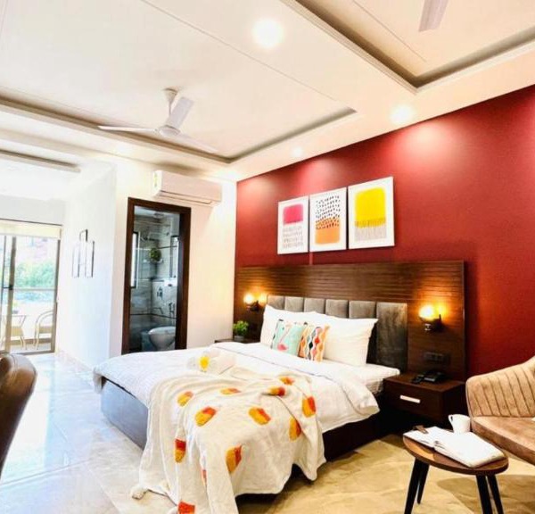 BluO Studio4 DLF Cybercity - Balcony, Gym TT, Lift