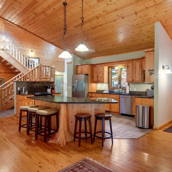 Boardman Monarch River HOT TUB Fireplace