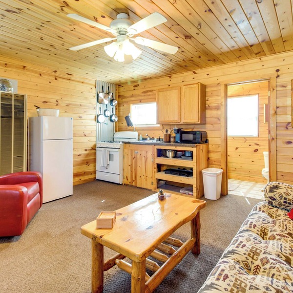 Boat + Fish on Mille Lacs Lake: ‘Walleye Cabin’
