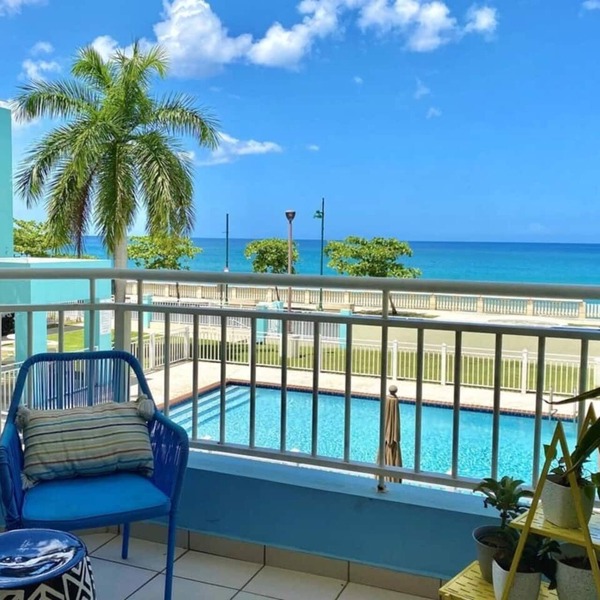 Boho Beach Box | Ocean Front Apt With Pool- in Downtown Walkable Location.