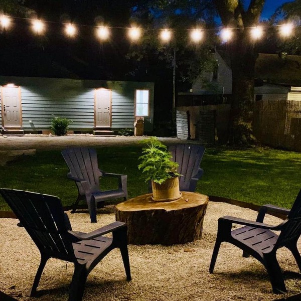 Boho Groove - urban studio with relaxing backyard