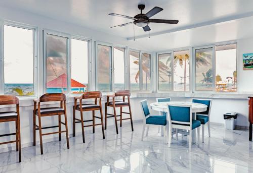 Bonefish Hotel