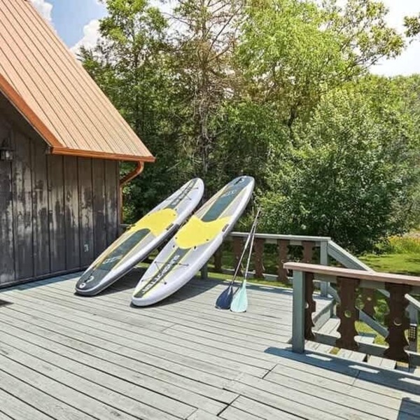 Booking fast for summer, Lake Front, Pet Friendly!