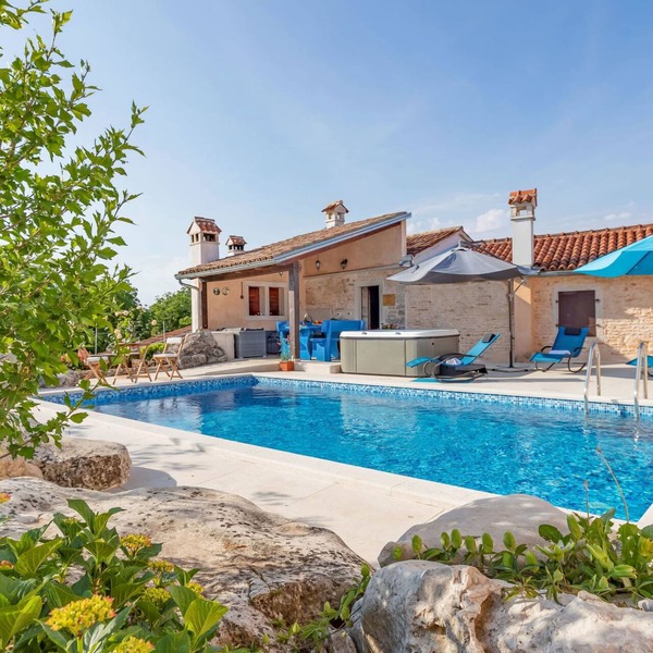 Botra Maria by Interhome