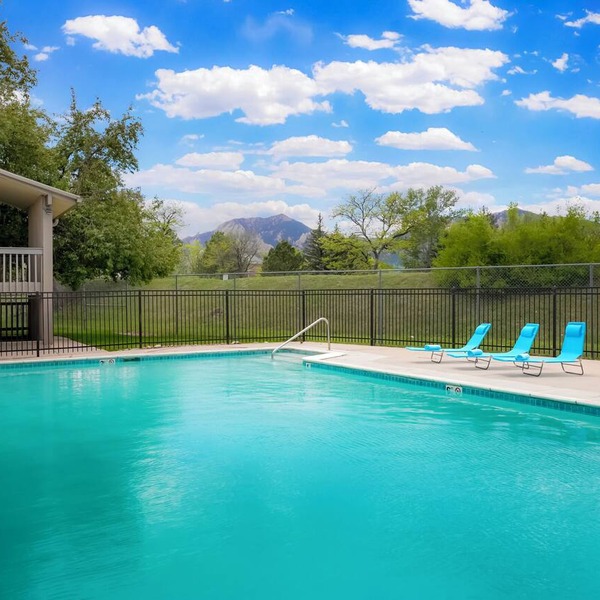 Boulder Retreat w/Pool & Mountain Views