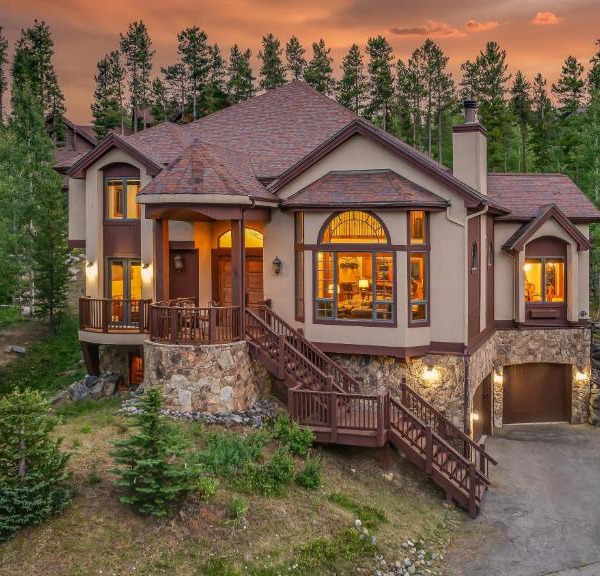 Boulder Ridge Retreat