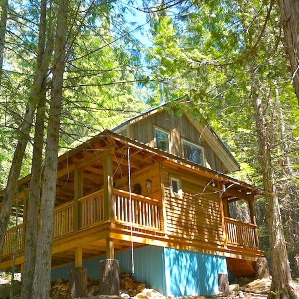 Boutique Mountain Lodge, 4 cabins, 20 km South of Nelson