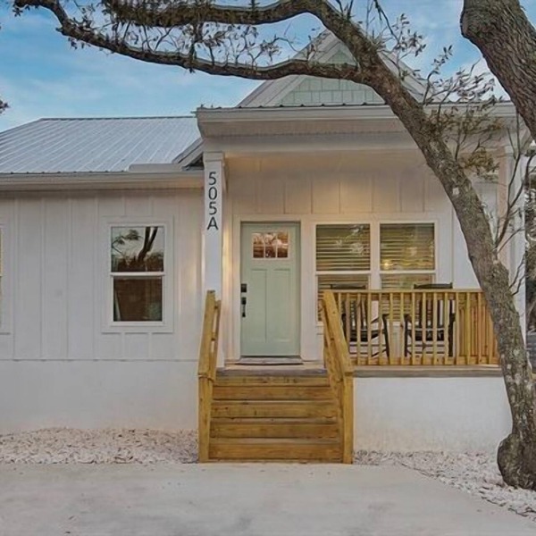 Brand New Immaculate Cottage