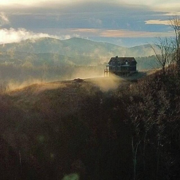 Breathtaking Mountain Retreat; Relax and Rejuvenate with Unmatched Scenic Beauty