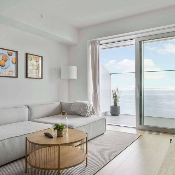 Breathtaking Ocean Views & Private Balcony