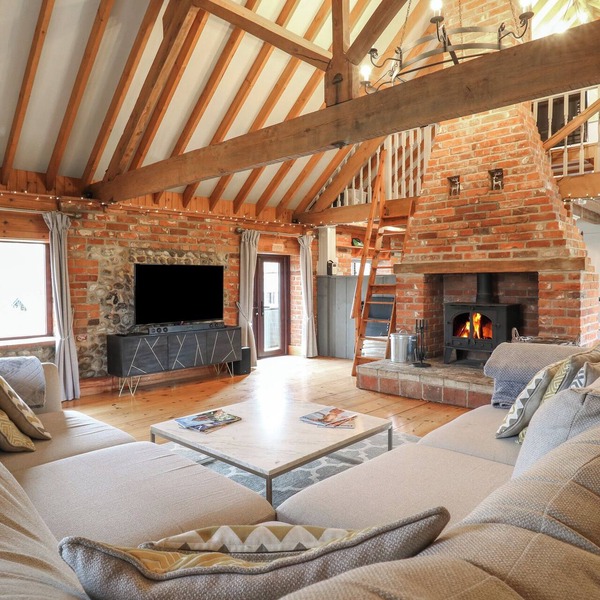 Bridge Barn