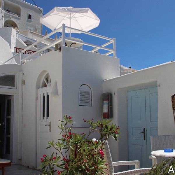 BRIGA VILLAS Studio 1 - private terrace. Astonishing view of Caldera/volcano