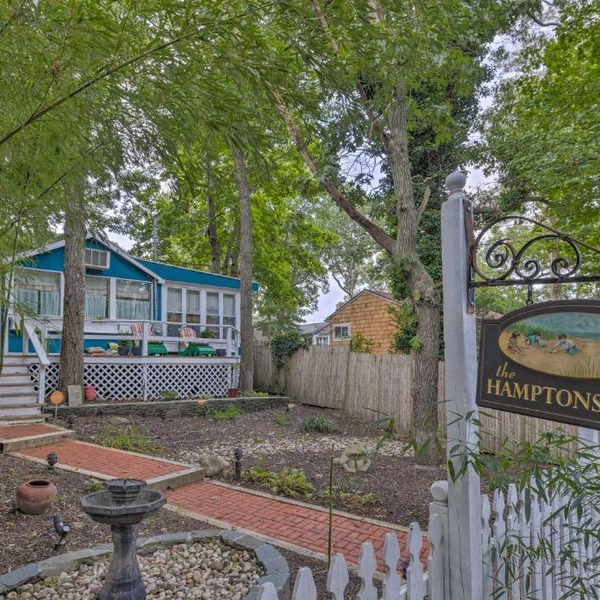 Bright and Colorful East Hampton Home with Patio!