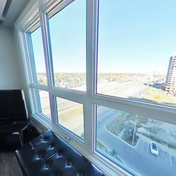 Bright and spacious two bedroom to bathroom condo at London at Heritage