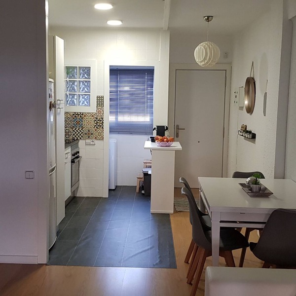 Bright apartment with Parking, two minutes from the beach