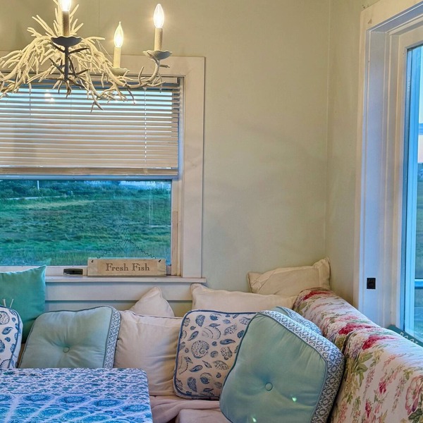 Bright Beach Cottage, Waterviews, Dog Ok, Honeymoon, Weddings