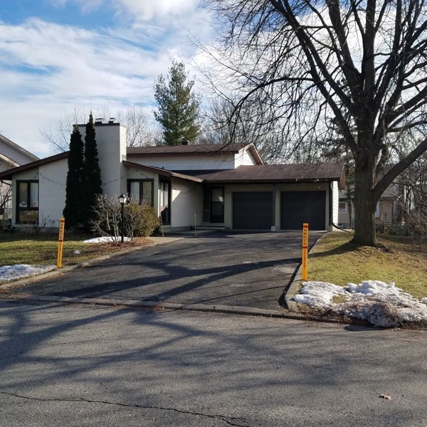Bright, clean, comfortable, well maintained home